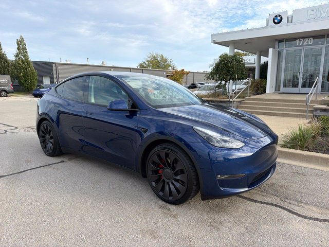 Used 2023 Tesla Model Y Performance AWD/4WD image 2