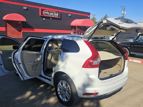 Used 2015 Volvo XC60 T5 Platinum image 19