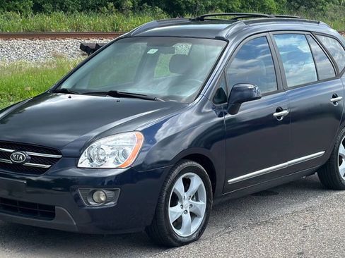 Used 2007 Kia Rondo EX image 3