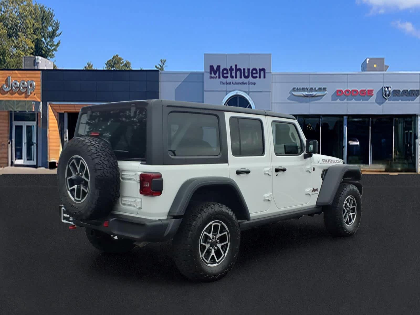 Used 2026 Jeep Wrangler Unlimited Rubicon AWD/4WD image 4