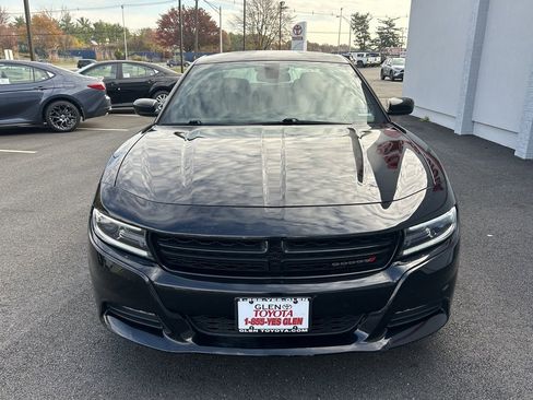 Used 2015 Dodge Charger SXT image 3