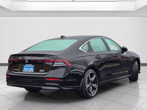 Used 2025 Honda Accord Sport image 5