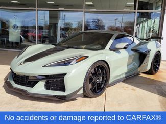 Used 2024 Chevrolet Corvette Z06 w/ Z07 Performance Package video 2