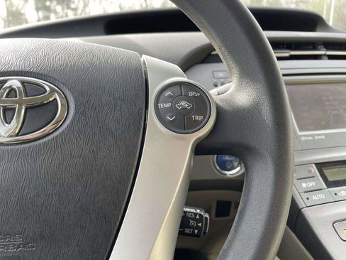 Used 2014 Toyota Prius Three image 24