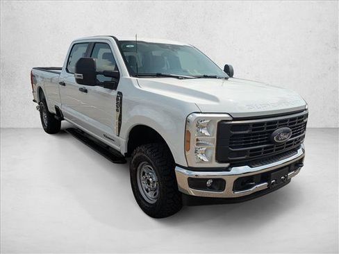 New 2026 Ford F250 XL w/ XL Off-Road Package AWD/4WD image 6