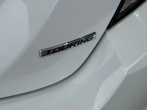 Used 2019 Honda Civic Touring image 14
