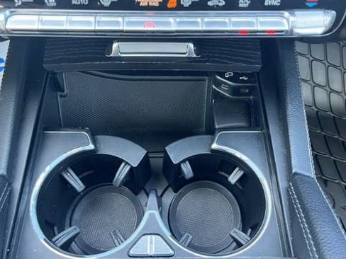 Used 2022 Mercedes-Benz GLS 450 4MATIC image 30