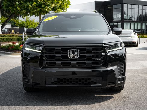 Used 2026 Honda Pilot Black Edition image 3