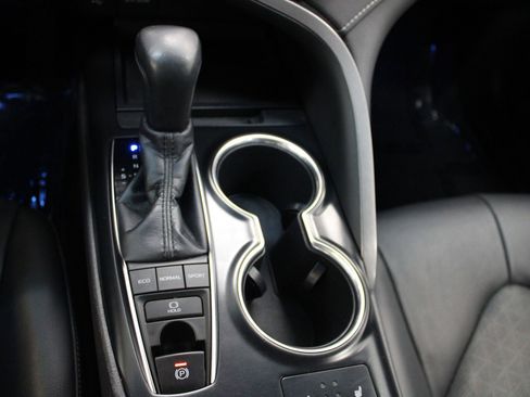 Used 2018 Toyota Camry XSE w/ Protection Package (Q2) image 29