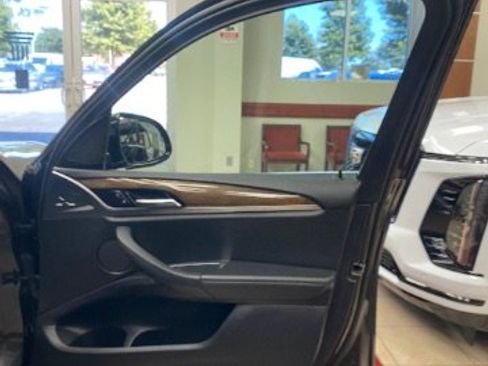 Used 2019 BMW X3 sDrive30i w/ Convenience Package RWD image 13