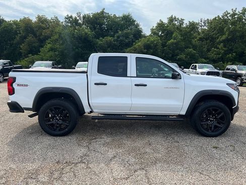 Used 2024 Chevrolet Colorado Trail Boss w/ Advanced Trailering Package AWD/4WD image 6