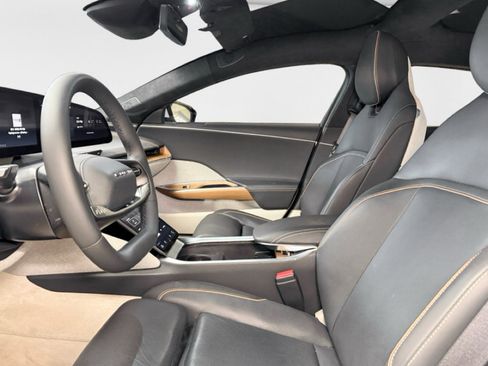 Used 2023 Lucid Air Touring AWD/4WD image 15