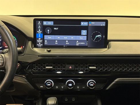 Used 2024 Honda Accord Sport image 17