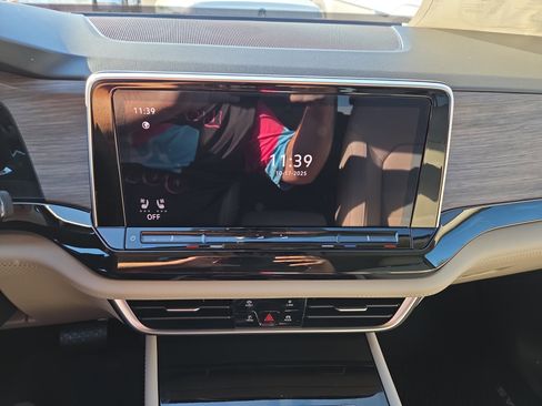 New 2026 Volkswagen Atlas SEL image 11