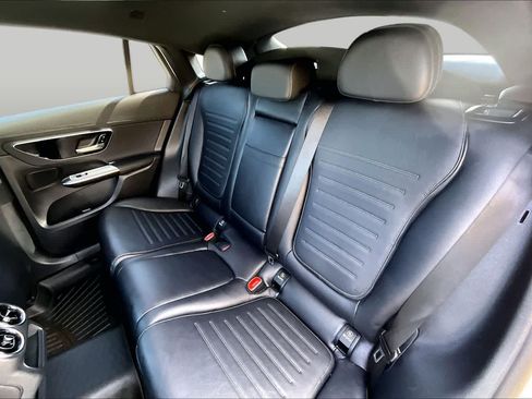 Used 2024 Mercedes-Benz GLC 300 4MATIC image 21