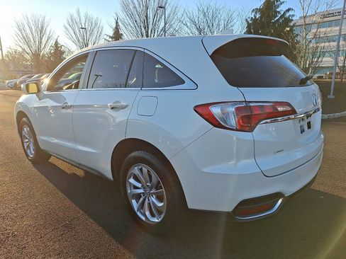 Used 2018 Acura RDX AWD image 4