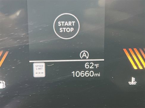 Certified 2024 Kia Sorento LX image 13