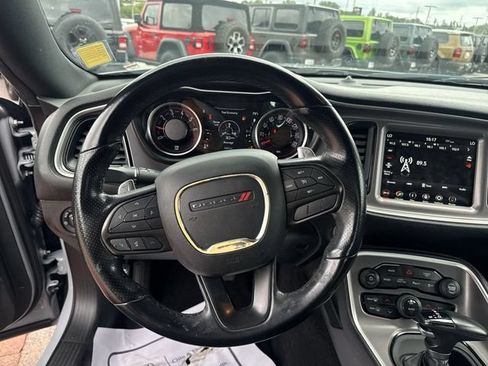 Used 2022 Dodge Challenger GT RWD image 15