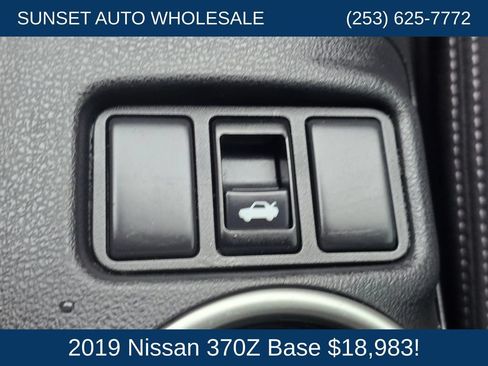 Used 2019 Nissan 370Z Coupe RWD image 34