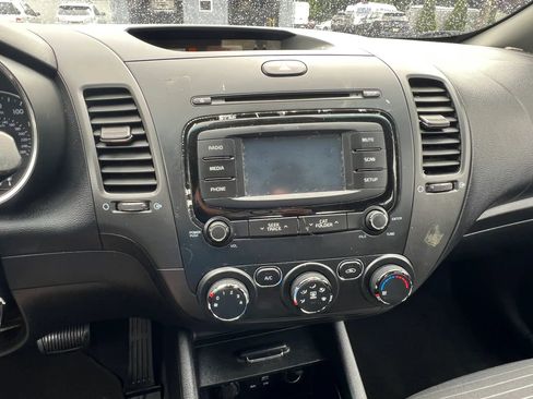 Used 2017 Kia Forte LX w/ LX Popular Package FWD image 20
