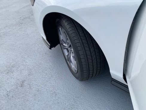 Used 2024 Honda Accord EX image 27