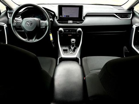 Used 2024 Toyota RAV4 LE FWD image 27
