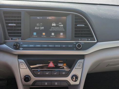Used 2018 Hyundai Elantra SEL image 13