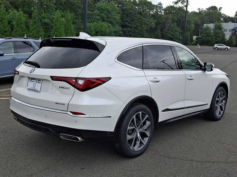 Used 2024 Acura MDX w/ Technology Package AWD/4WD image 6