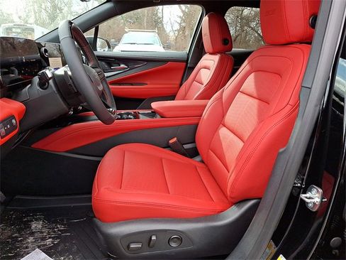 New 2026 Chevrolet Blazer EV SS image 9