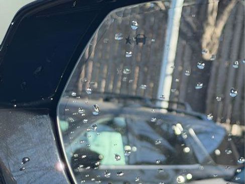 Used 2024 Cadillac Escalade Sport w/ LPO, ONYX Package image 5