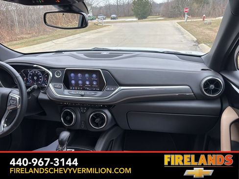 Used 2022 Chevrolet Blazer Premier image 31