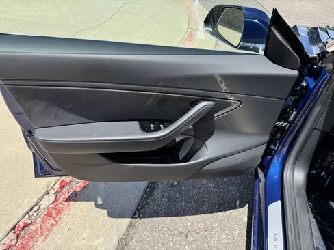 Used 2018 Tesla Model 3 Long Range AWD/4WD image 12