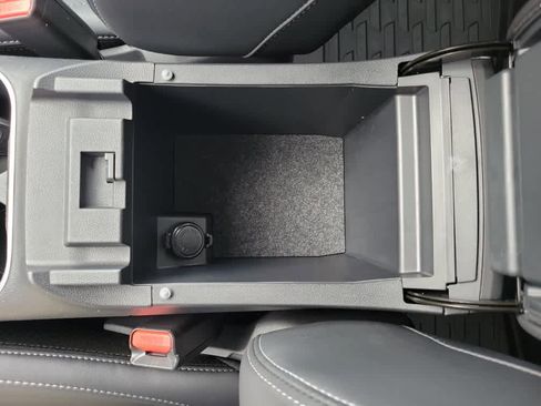 Certified 2025 Subaru Outback Limited w/ Popular Package #2 image 21