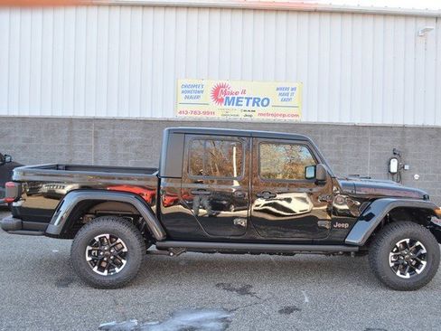 New 2026 Jeep Gladiator Rubicon image 9