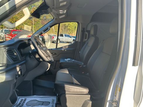 New 2026 Ford Transit 250 Low Roof RWD image 14