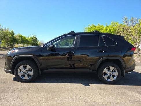 Used 2025 Toyota RAV4 XLE FWD image 13