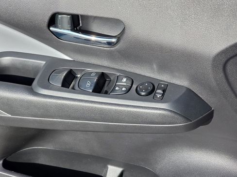 Used 2023 Nissan Kicks SR w/ SR Premium Package image 33