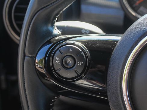Used 2016 MINI Cooper 4-Door Hardtop FWD image 23