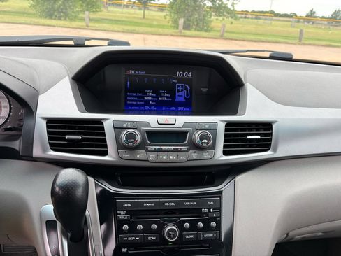 Used 2011 Honda Odyssey EX-L image 16