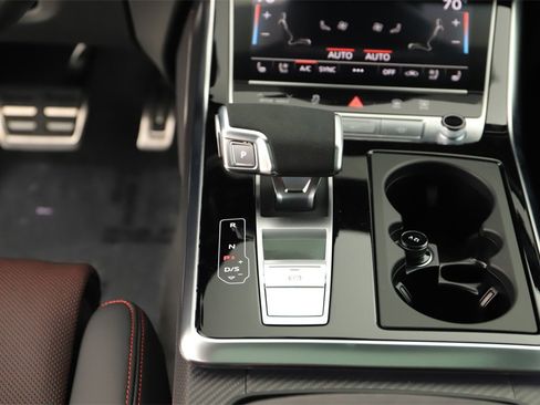 New 2026 Audi RS Q8 performance image 21