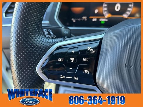 Used 2022 Volkswagen Tiguan SE R-Line image 17