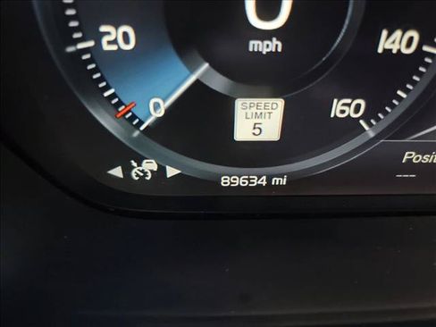 Used 2019 Volvo XC90 T6 Momentum w/ Advanced Package AWD/4WD image 18