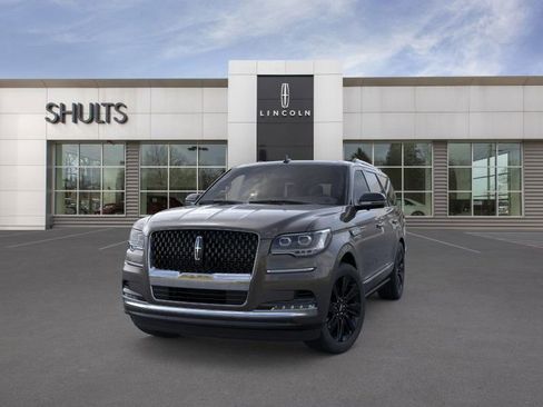 New 2024 Lincoln Navigator Black Label image 2
