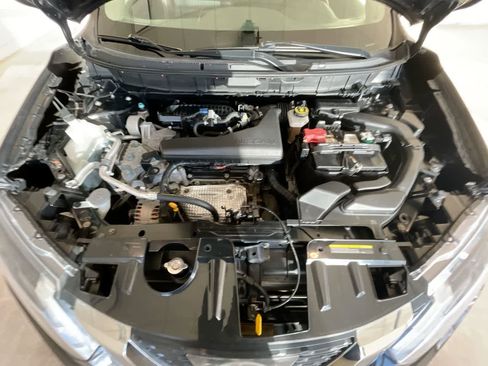 Used 2017 Nissan Rogue S AWD/4WD image 24