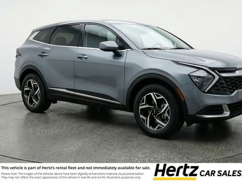 Used 2025 Kia Sportage LX image 1