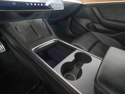 Used 2023 Tesla Model 3 Performance image 19