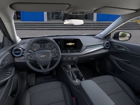 New 2026 Chevrolet Trax LS w/ LS Convenience Package FWD image 15