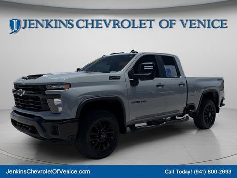 Used 2025 Chevrolet Silverado 2500 Custom w/ Custom Value Package AWD/4WD image 11