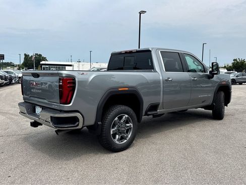 New 2026 GMC Sierra 2500 SLT AWD/4WD image 2