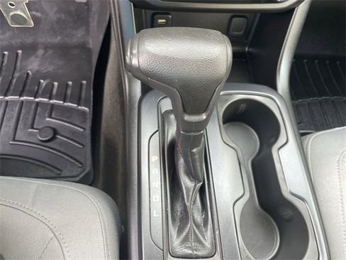 Used 2017 GMC Canyon 2WD Crew Cab w/ Convenience Package image 15